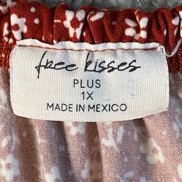 Free Kisses Off-the-Shoulder Blouse Women Size 1X Red Floral Stretch 3/4 Sleeve - Picture 5 of 9